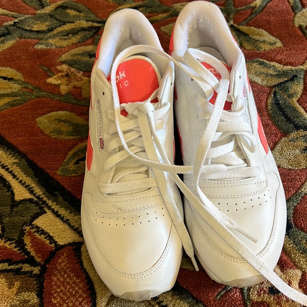 Redbok women sneakers size 10 just like new white used